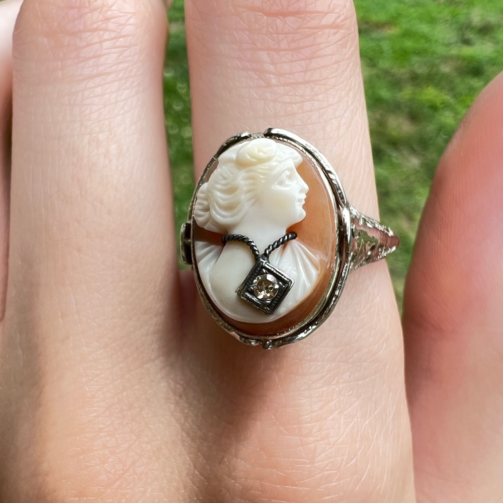 14k White Gold Art Deco Cameo Old European Cut Diamond and Onyx Flip Ring